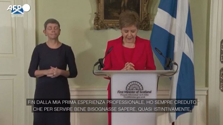 Gb, si dimette a sorpresa la leader scozzese Sturgeon