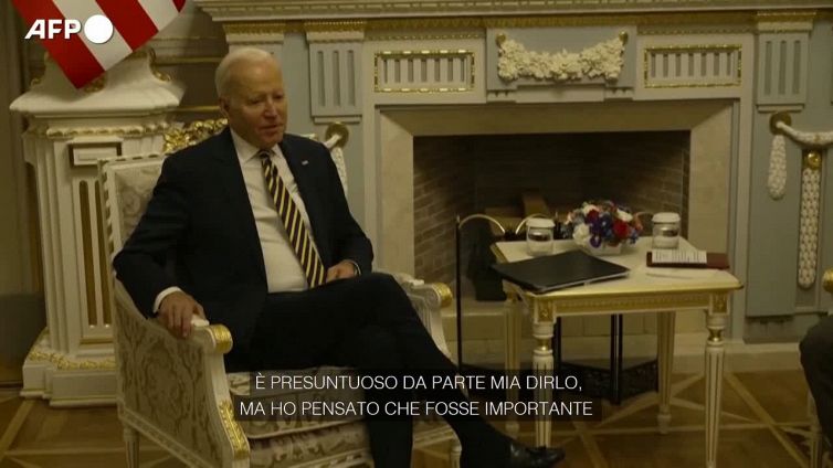 Ucraina, Biden: "Sono a Kiev per mostrare l'incrollabile sostegno degli Usa"