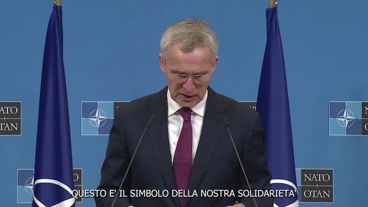 Nato: "Nostro diritto e' sostenere l'Ucraina"