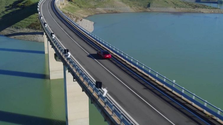 “Evolving is performance art” di Alfa Romeo Giulia e Stelvio