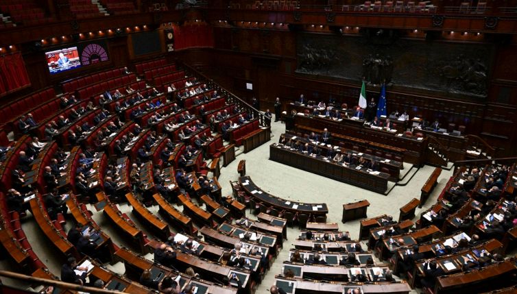 Decreto Milleproroghe: le novità per mutui, concessioni balneari e smart working