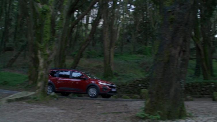 Nuovo Dacia Jogger, anche in versione ibrida