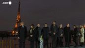 Un anno di guerra, i colori dell'Ucraina da Parigi a Bruxelles