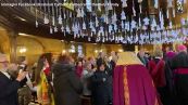 Ucraina, nella cattedrale cattolica di Londra 461 angeli in ricordo dei bimbi uccisi