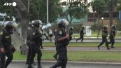 Peru', proteste contro la presidente Boluarte: disordini a Lima