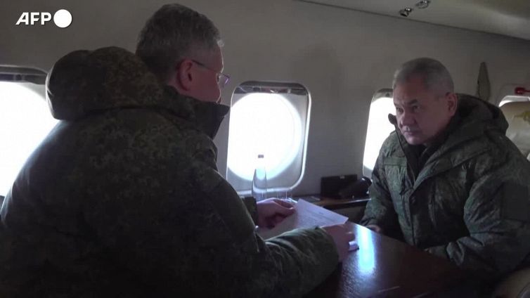 Ucraina, il ministro della Difesa russo visita la citta' di Mariupol