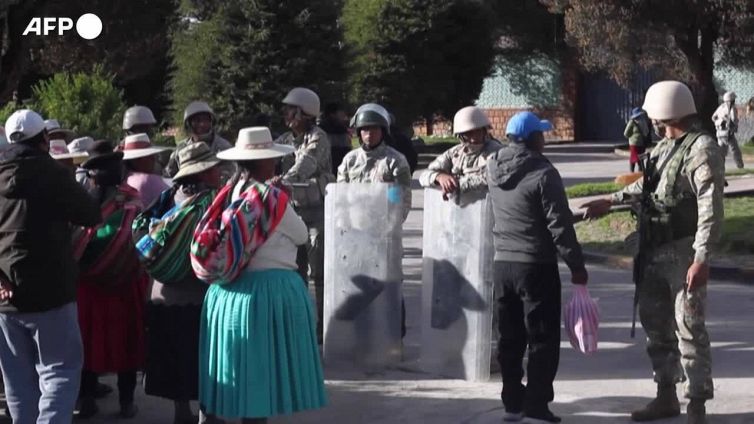 Proteste anti-governative in Peru', cinque soldati dispersi e uno morto annegato