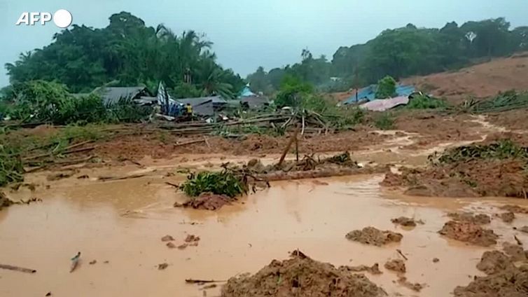 Indonesia, piogge e frane nelle isole Riau