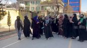 8 marzo in Afghanistan, donne marciano a Kabul per rivendicare i propri diritti