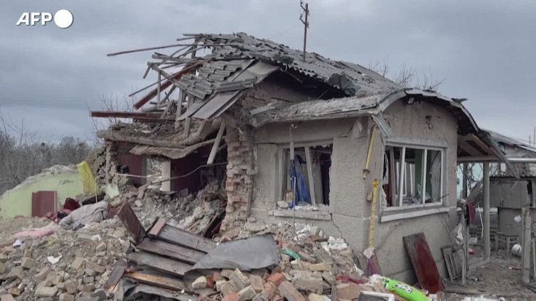 Massiccio raid russo, lanciati 81 razzi. Paura per la centrale di Zaporizhizha