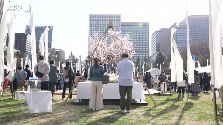 Dodici anni fa Fukushima, cerimonie per l'anniversario