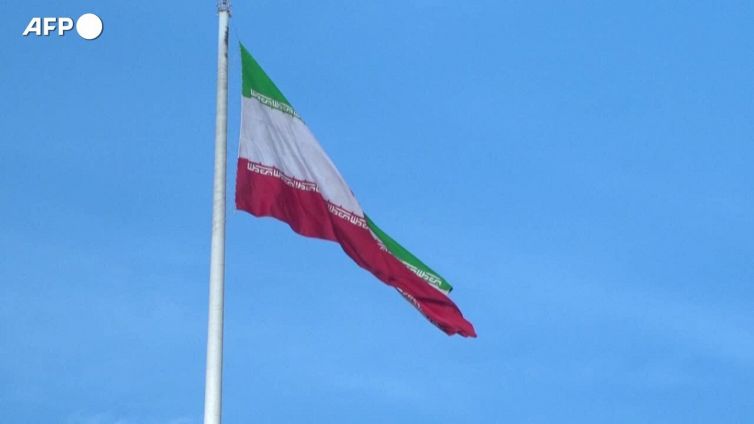 Iran, 100 arresti per gli episodi delle studentesse avvelenate