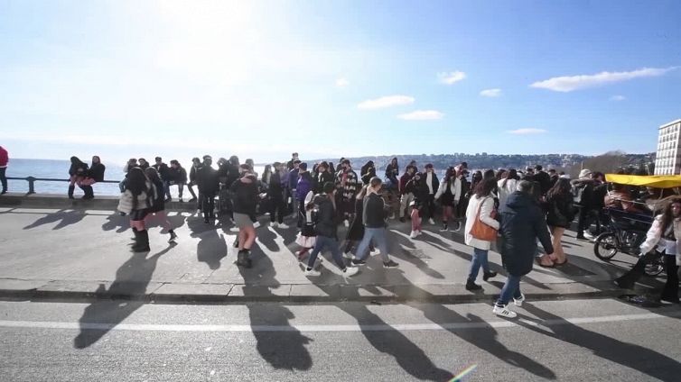 Crescono i disturbi alimentari, comparsa gia' dai 12 anni