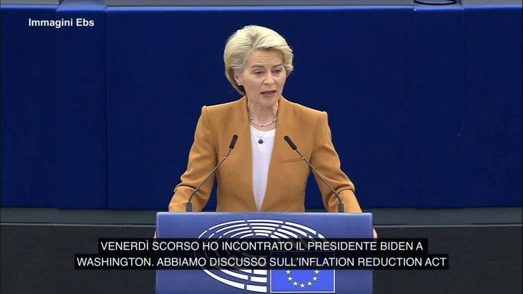 Transizione verde, Von der Leyen: "Obiettivo entro 2030 almeno il 40% delle tecnologie green dall'Ue"