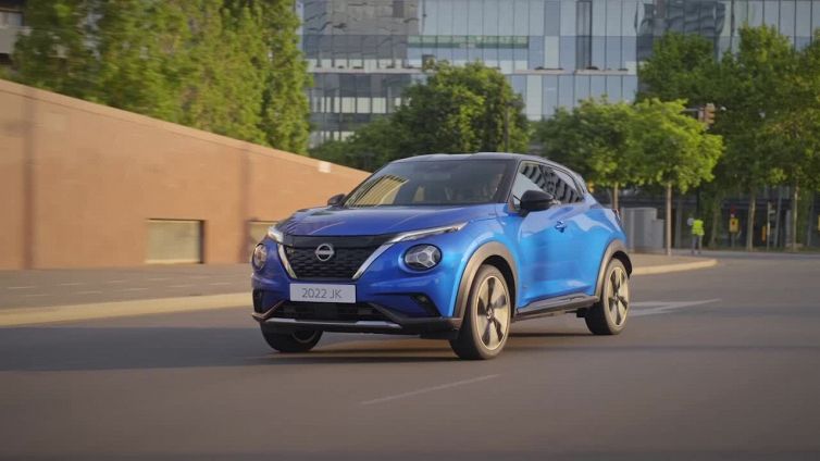 Nissan Juke Hybrid, il suv da citta' diventa piu' potente e pulito