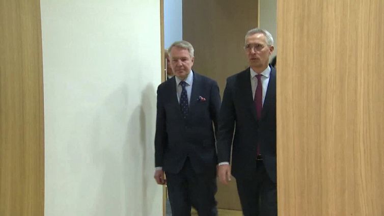 Nato, Stoltenberg: "Bene la ratifica turca dell'adesione di Helsinki"