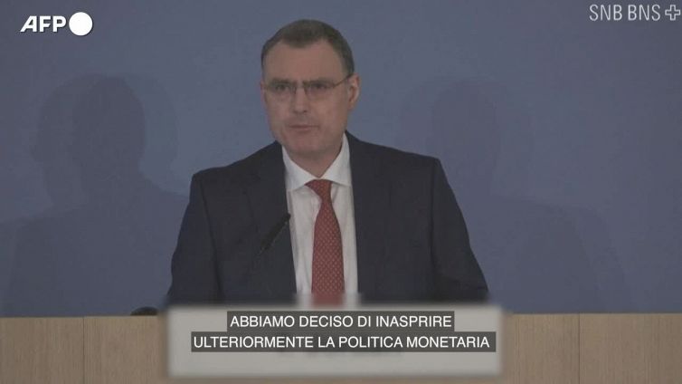 La banca centrale svizzera alza i tassi dallo 0,5% all'1,5%
