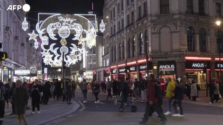 Ramadan: Londra, a Piccadilly Circus per la prima volta installate le luminarie