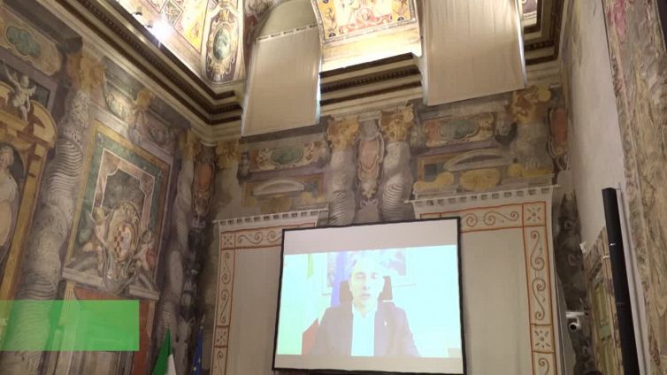 Ambrosetti: "Per 7 italiani su 10 l'inflazione primo problema"