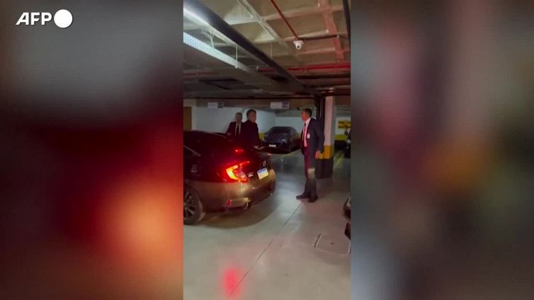 L'ex presidente Jair Bolsonaro e' tornato in Brasile