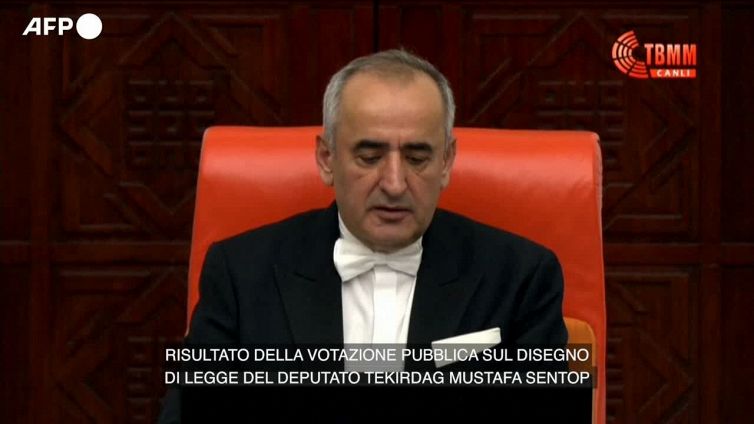 La Turchia ratifica l'adesione della Finlandia alla Nato