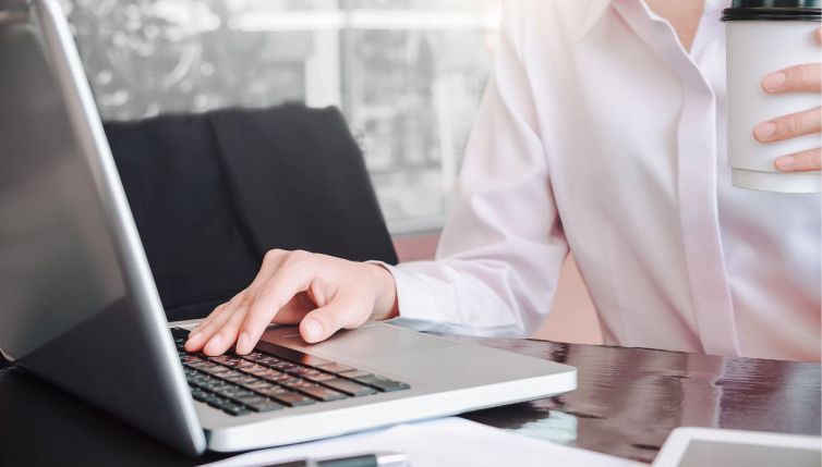 La truffa del colloquio di lavoro: come funziona