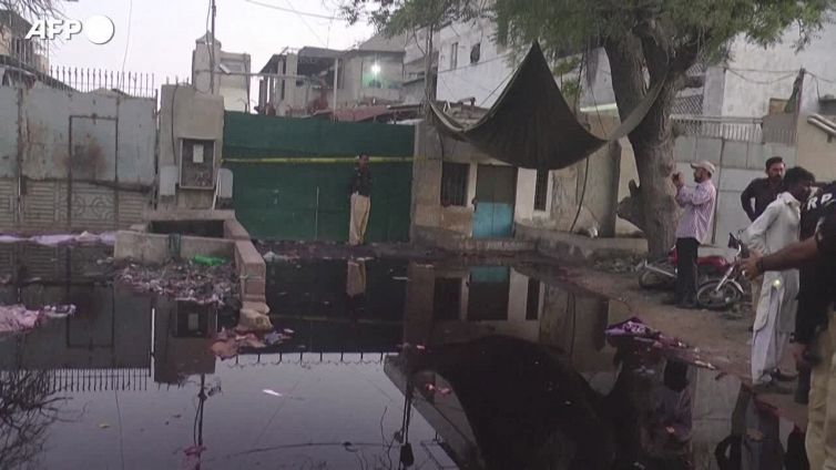 Pakistan, almeno 12 persone muoiono durante ressa per cibo