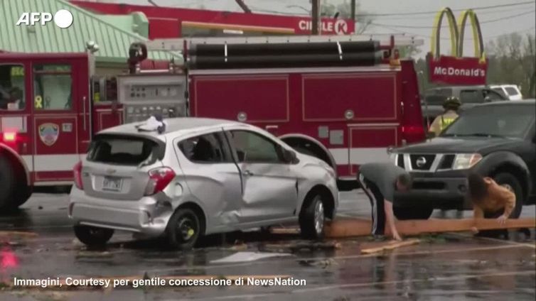 Usa, tornado colpiscono Arkansas: devastazione a Little Rock