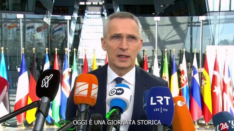 Stoltenberg: "Giornata storica, accogliamo Helsinki"