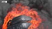 Gaza, bruciati pneumatici lungo il confine con Israele