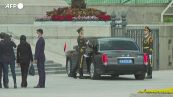Cina, Macron accolto dal presidente Xi Jinping in piazza Tienanmen