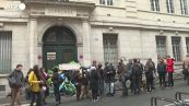 Riforma pensioni, studenti bloccano l'ingresso dell'Universita' Sorbonne a Parigi