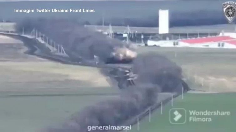 Ucraina, Kiev mostra per la prima volta un attacco dell'artiglieria in territorio russo