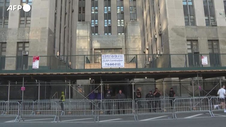 34 capi d'accusa ma un solo filo conduttore, la cospirazione