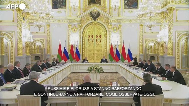 Russia-Bielorussia, Putin: "Rafforzeremo la cooperazione sulla difesa"