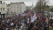 Francia, riforma pensioni: scontri fra manifestanti e polizia a Nantes