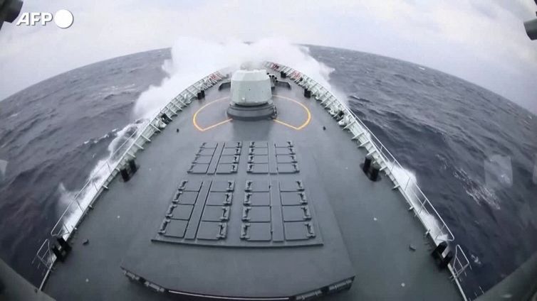 Taiwan, Pechino simula attacchi contro obiettivi chiave