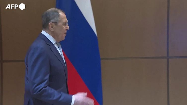 Lavrov a Qin Gang : "Nostri legami dimostrano resilienza"