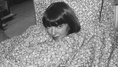 Chi era Mary Quant, la stilista che inventò la minigonna