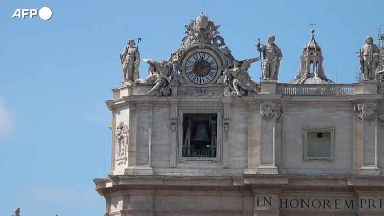 Il Papa denuncia: "In Italia c'e' chi non riesce a curarsi"