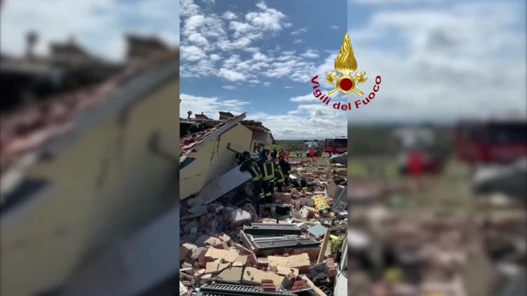 Lucca, esplosione di una casa di campagna