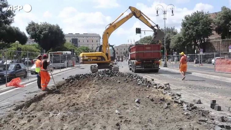 Lavoro in Bulgaria-Romania costa 3 volte sotto l'Ue