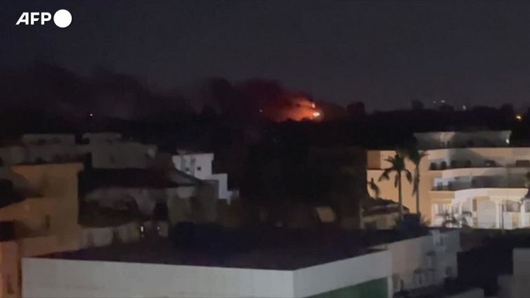 Sudan, esplosioni e colpi di arma da fuoco risuonano nella capitale Khartoum