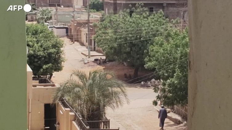 Sudan, raffiche di spari e forti esplosioni udite a Khartoum