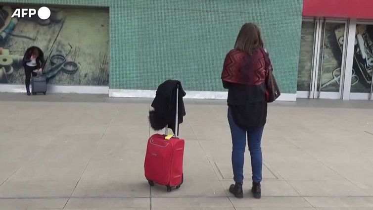 Pillola gratuita per tutte, ma c'e' gia' il fronte del no