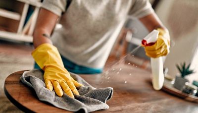 Evita l'ammoniaca per le pulizie di casa: le alternative