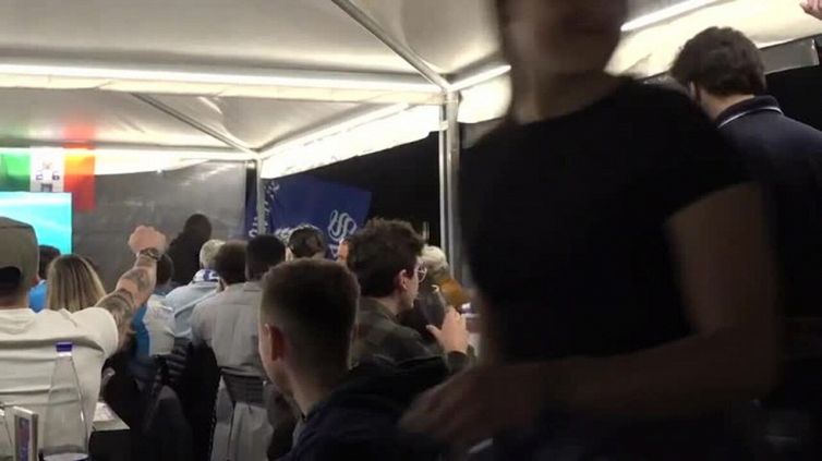 Napoli campione, tifosi in festa anche a Roma