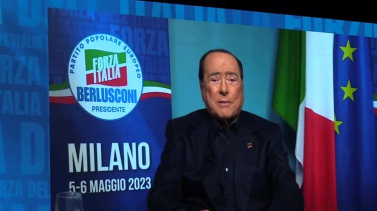 Forza Italia, Berlusconi: "Siamo la spina dorsale di questo governo"
