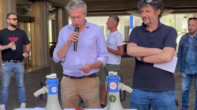 Massa, Giulio Milani: "Non ho aggredito Conte, l'ho contestato"