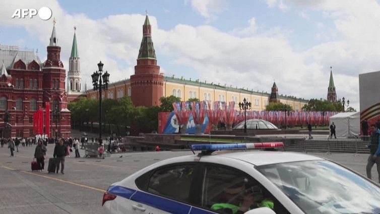 Putin celebra la Vittoria, Kiev festeggera' l'Europa